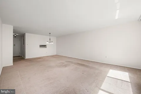 $225,000 | 1901 John F Kennedy Boulevard, Unit 913, Philadelphia, PA 19103