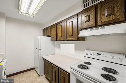 $225,000 | 1901 John F Kennedy Boulevard, Unit 913, Philadelphia, PA 19103