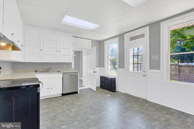 $304,900 | 2481 Broad Street, York, PA 17408