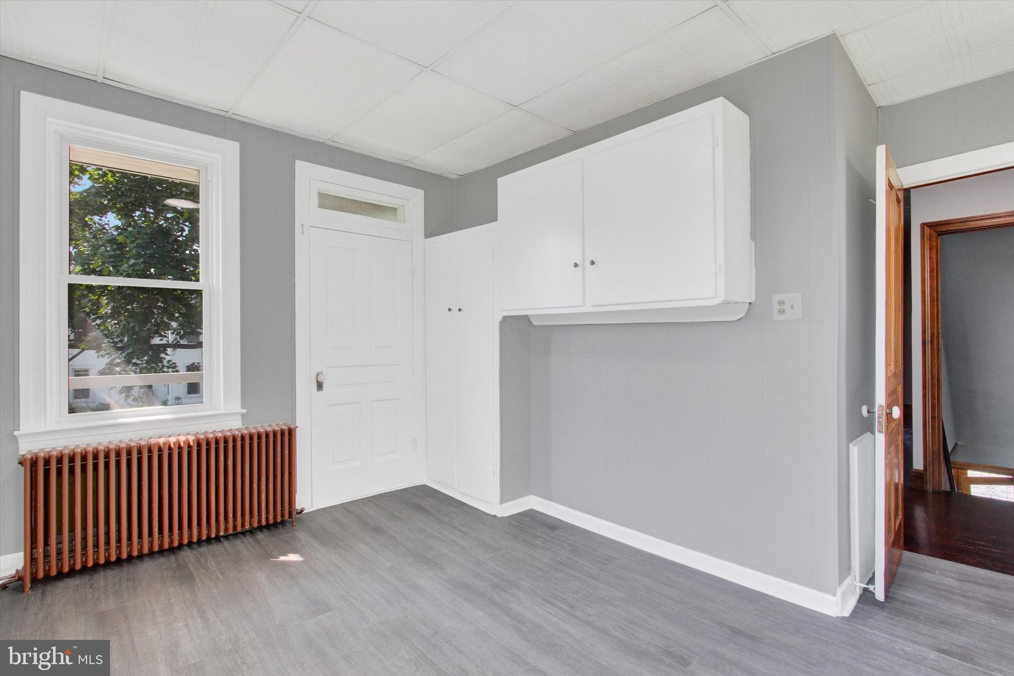 2481 Broad Street York, PA 17408 - Photo 25 of 37 2nd floor BR # 3 with Balcony