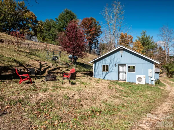 $675,000 | 70 Vintage Place, Canton, NC 28716