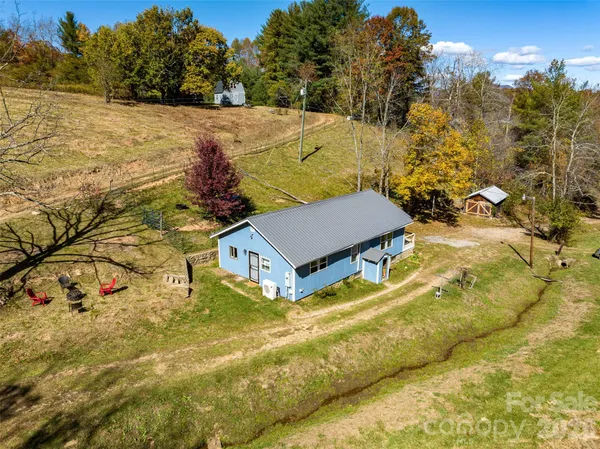 $675,000 | 70 Vintage Place, Canton, NC 28716