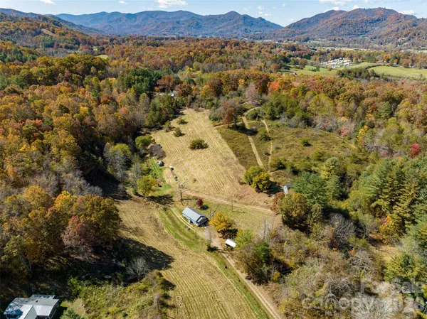 $675,000 | 70 Vintage Place, Canton, NC 28716