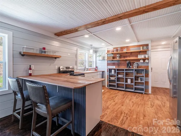 $675,000 | 70 Vintage Place, Canton, NC 28716