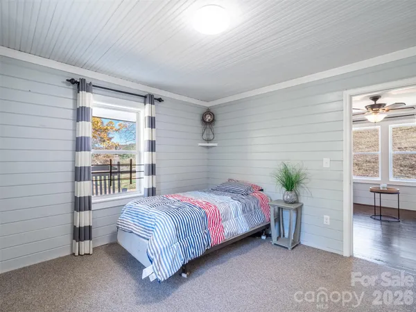 $675,000 | 70 Vintage Place, Canton, NC 28716