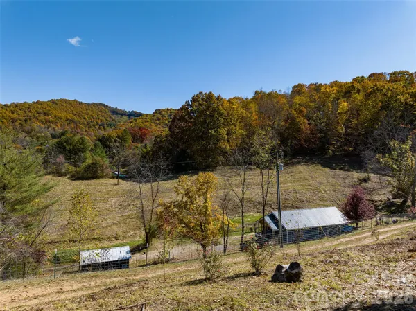 $675,000 | 70 Vintage Place, Canton, NC 28716