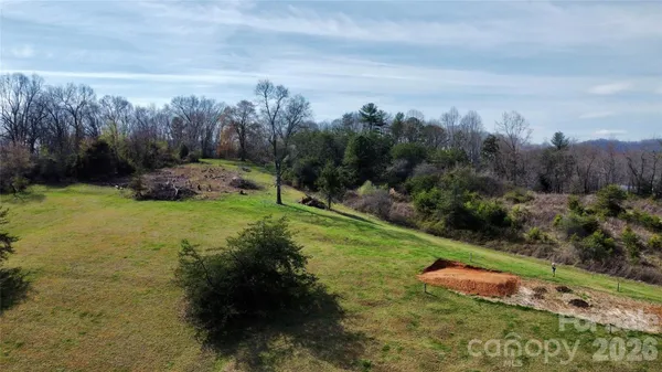 $675,000 | 70 Vintage Place, Canton, NC 28716