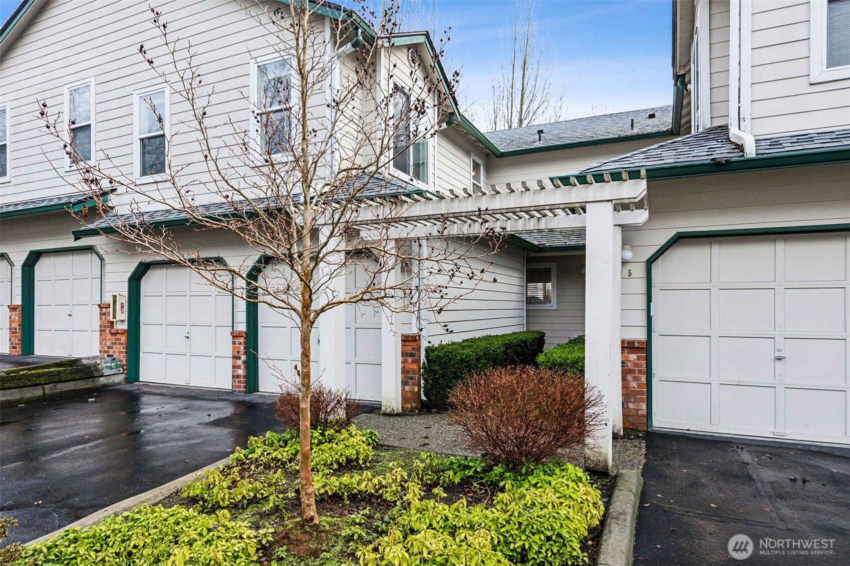 1131 115th Street Southwest, Unit I4 Everett, WA 98204 - Photo 2 of 25