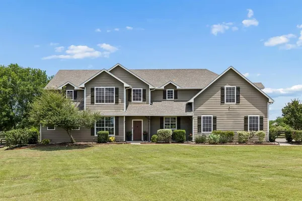 $850,000 | 117 Galvan Lane, Van Alstyne, TX 75495