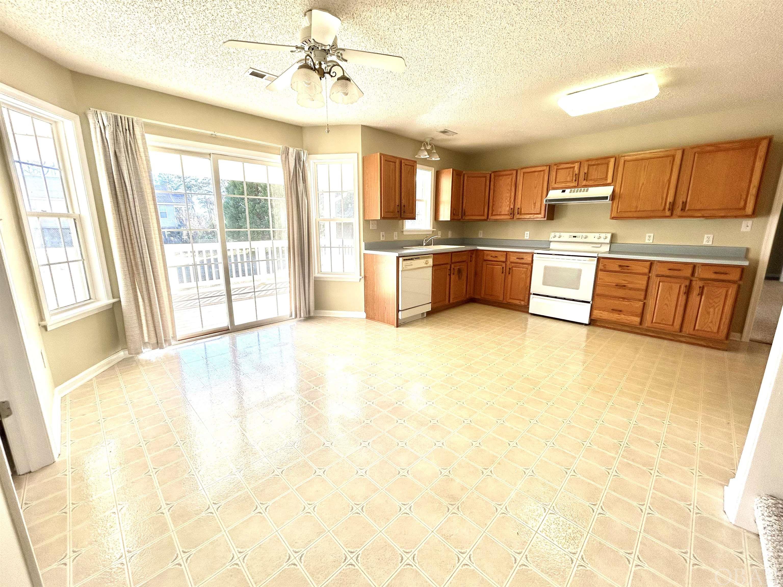 521 Baumtown Road Wanchese, NC 27981 - Photo 5 of 42 Gallery Image 5