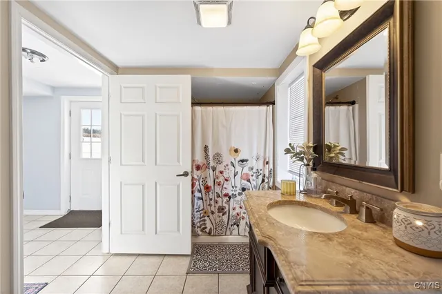 $239,900 | 395 Furniss Station Road, Oswego, NY 13126