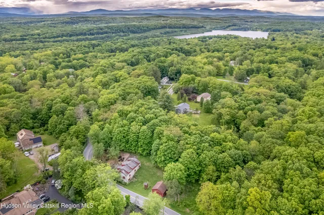 $799,000 | 1282 Old Post Road, New Paltz, NY 12561