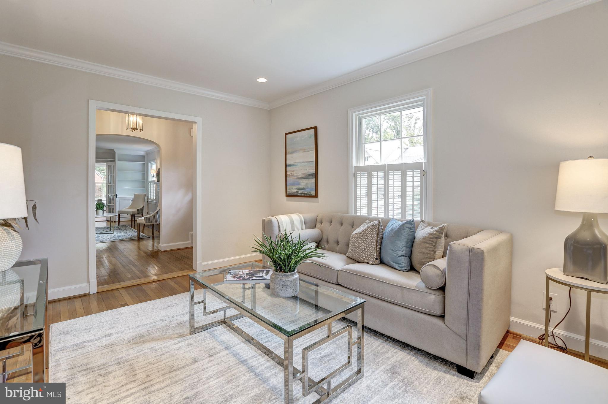 8002 Custer Road Bethesda, MD 20814 - Photo 5 of 32 Family Room