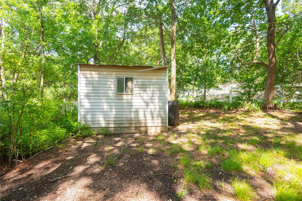 10289 County Road 578 Blue Ridge, TX 75424 - Photo 35 of 39 a view of backyard of house with green space