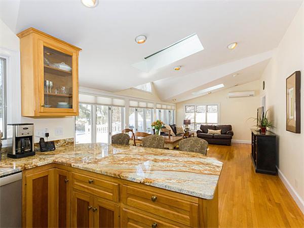 34 Lafayette Road Newton, MA 02462 - Photo 5 of 25