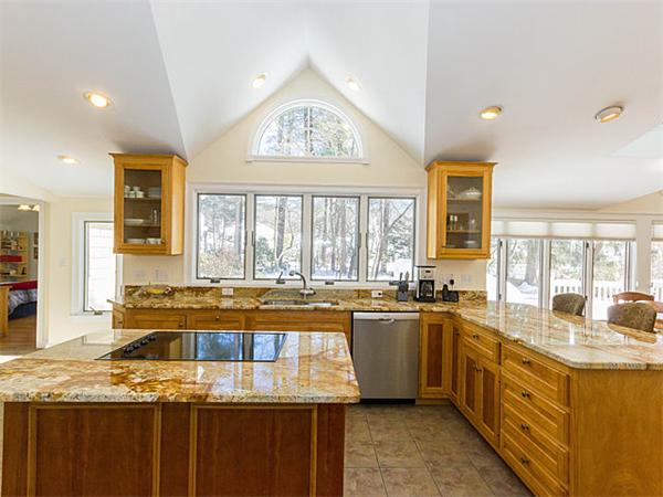 34 Lafayette Road Newton, MA 02462 - Photo 6 of 25