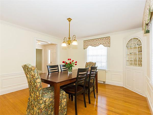 34 Lafayette Road Newton, MA 02462 - Photo 8 of 25