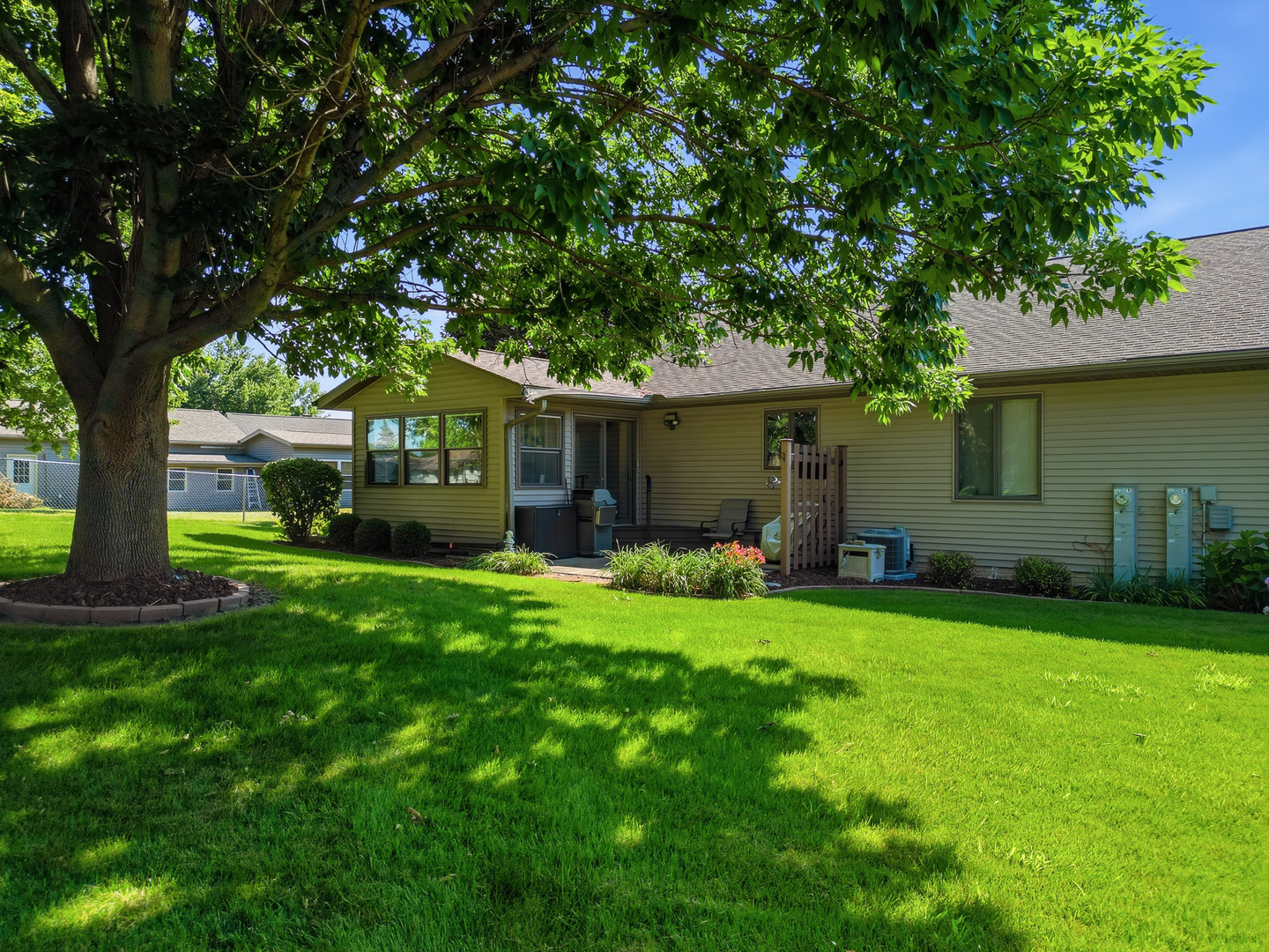 311 North Jackson Street, Unit B Morrison, IL 61270 - Photo 5 of 41