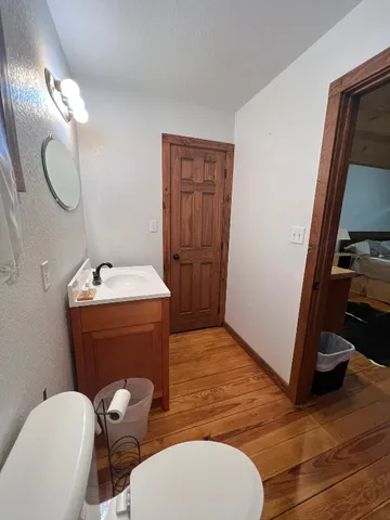 $1,300 | 961 Buttercup Lane, Unit 1, Wimberley, TX 78676