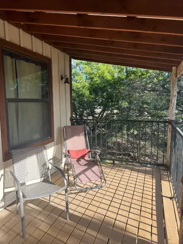 $1,300 | 961 Buttercup Lane, Unit 1, Wimberley, TX 78676
