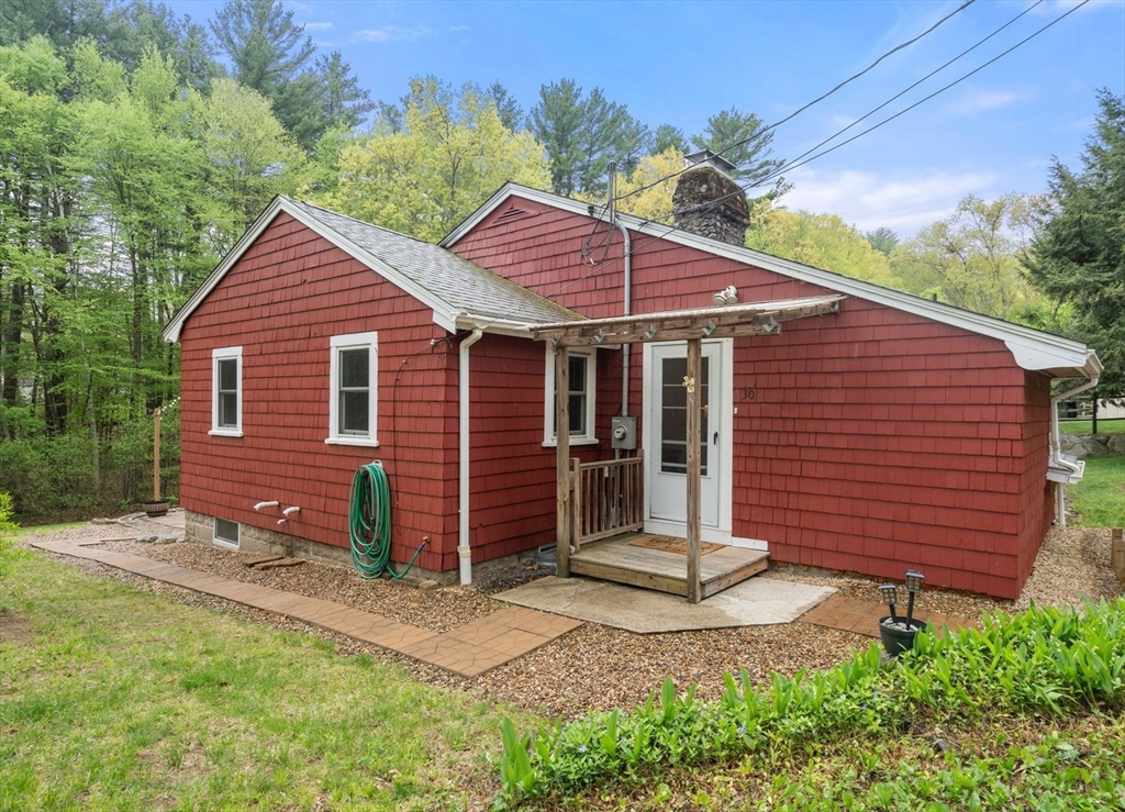 30 Stonebridge Road Wayland, MA 01778 - Photo 2 of 33