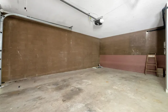 $215,000 | 1208 Cross Creek Way, Unit 1, Tallahassee, FL 32301