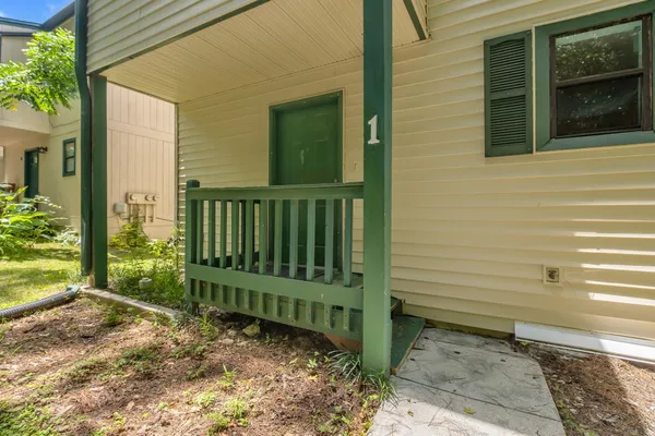 $215,000 | 1208 Cross Creek Way, Unit 1, Tallahassee, FL 32301