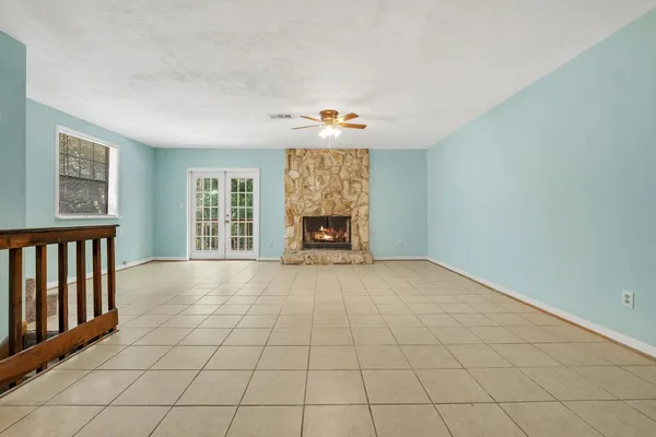 $215,000 | 1208 Cross Creek Way, Unit 1, Tallahassee, FL 32301