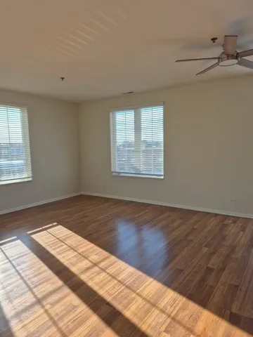 $3,245 | 625 Deerfield Road, Unit 419, Deerfield, IL 60015