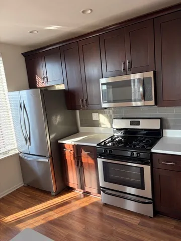 $3,245 | 625 Deerfield Road, Unit 419, Deerfield, IL 60015