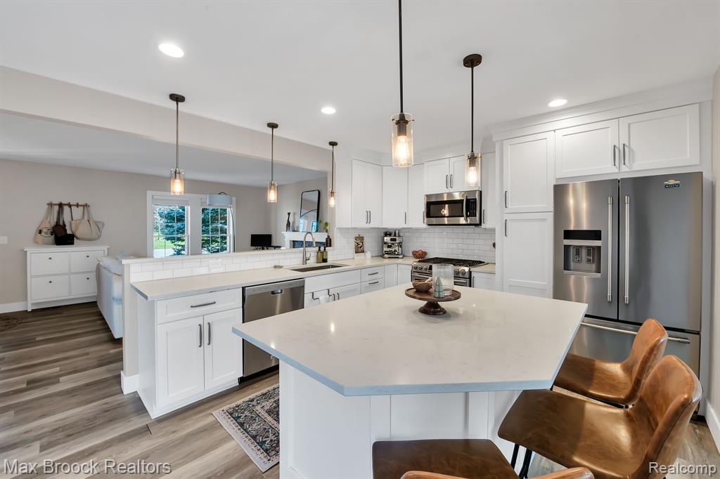 2103 North Fairview Lane Rochester Hills, MI 48306 - Photo 13 of 45