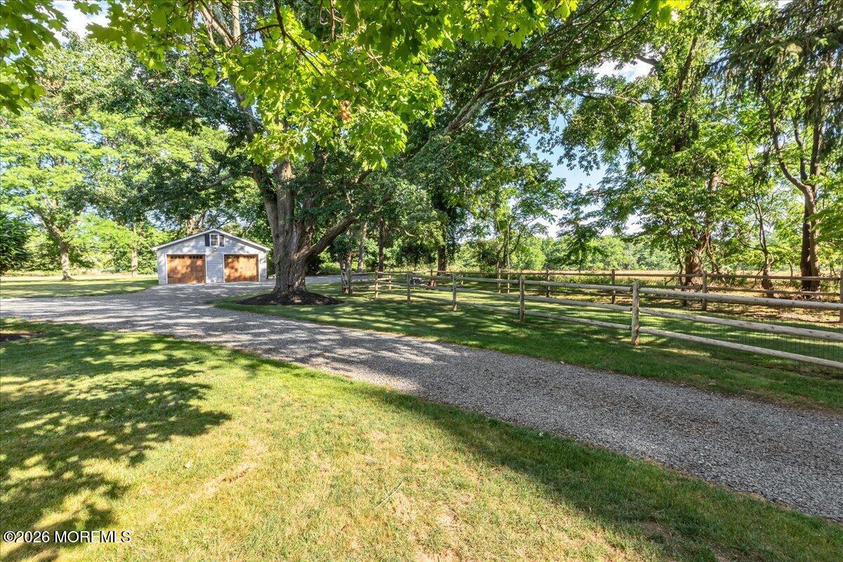 102 Middletown Road Holmdel, NJ 07733 - Photo 30 of 58 040-3V0A5909