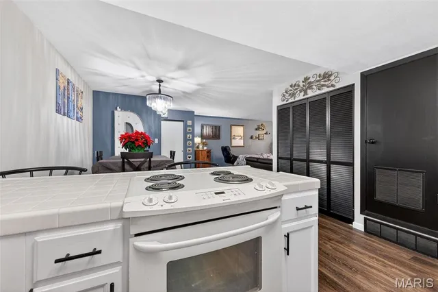 $145,000 | 1436 Heritage Landing, Unit 203, St. Charles, MO 63303