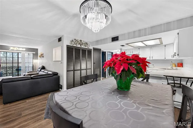 $145,000 | 1436 Heritage Landing, Unit 203, St. Charles, MO 63303