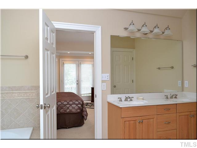 8921 O Oneal Road Raleigh, NC 27613 - Photo 12 of 25
