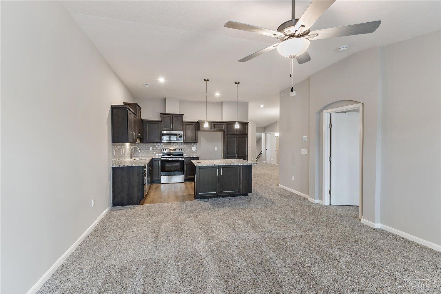 541 Tradition Ridge, Unit 81302 Cincinnati, OH 45245 - Photo 7 of 31