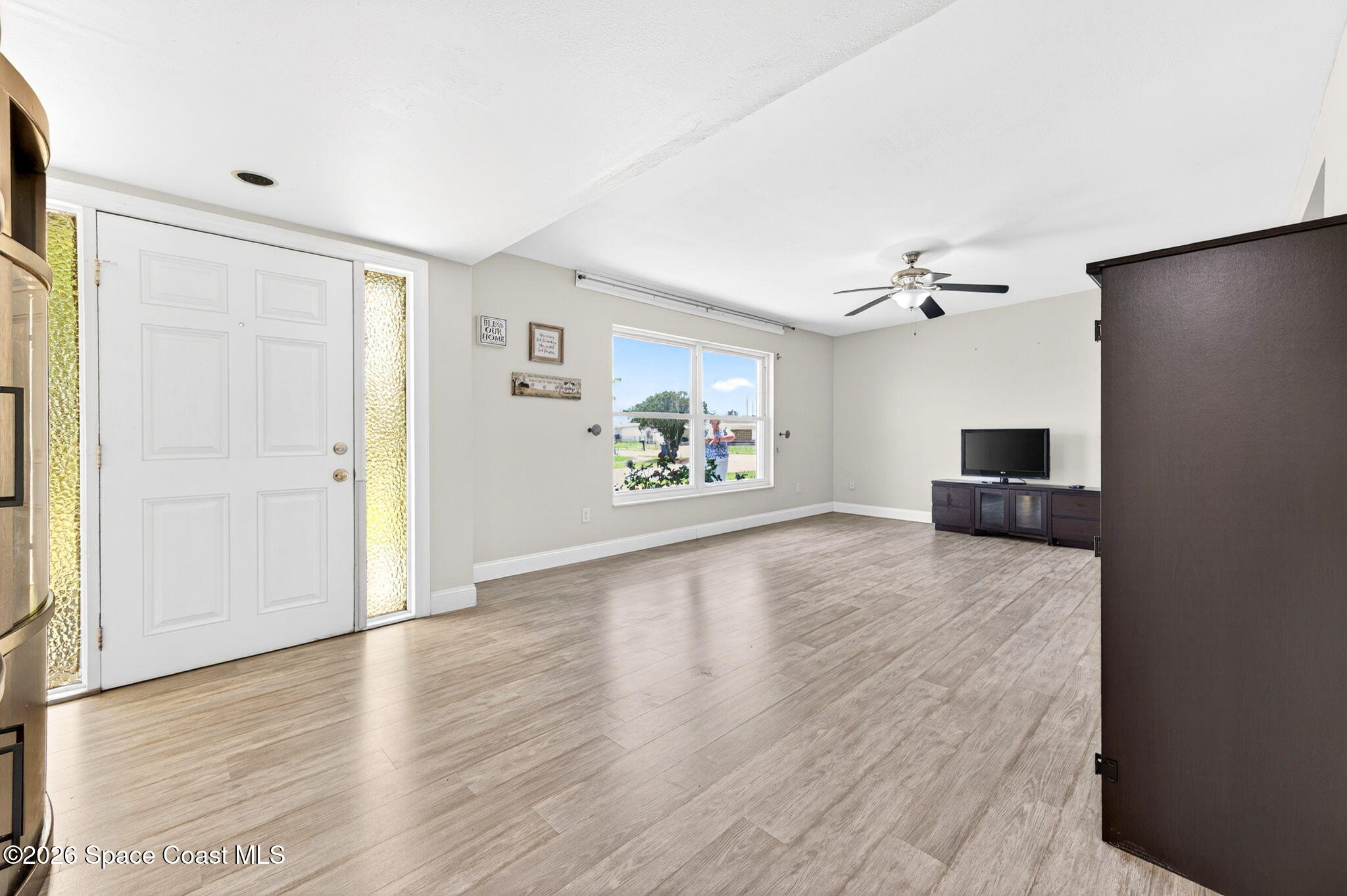 713 James Circle Palm Bay, FL 32905 - Photo 11 of 53 Entrance Living Area