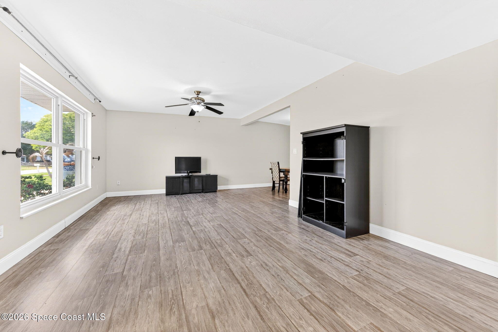 713 James Circle Palm Bay, FL 32905 - Photo 15 of 53 Living Room
