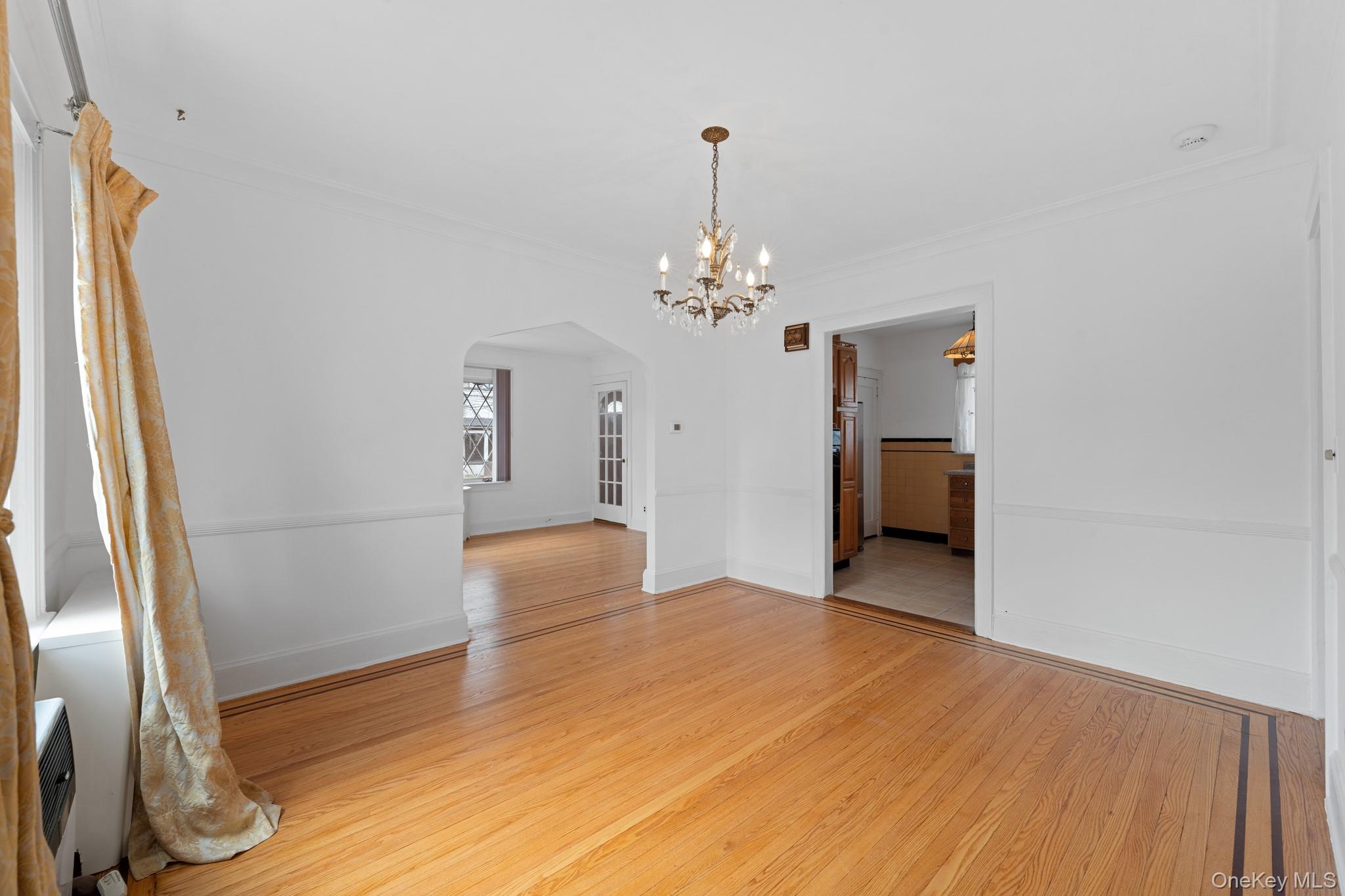 138-39 227th Street Queens, NY 11413 - Photo 4 of 20