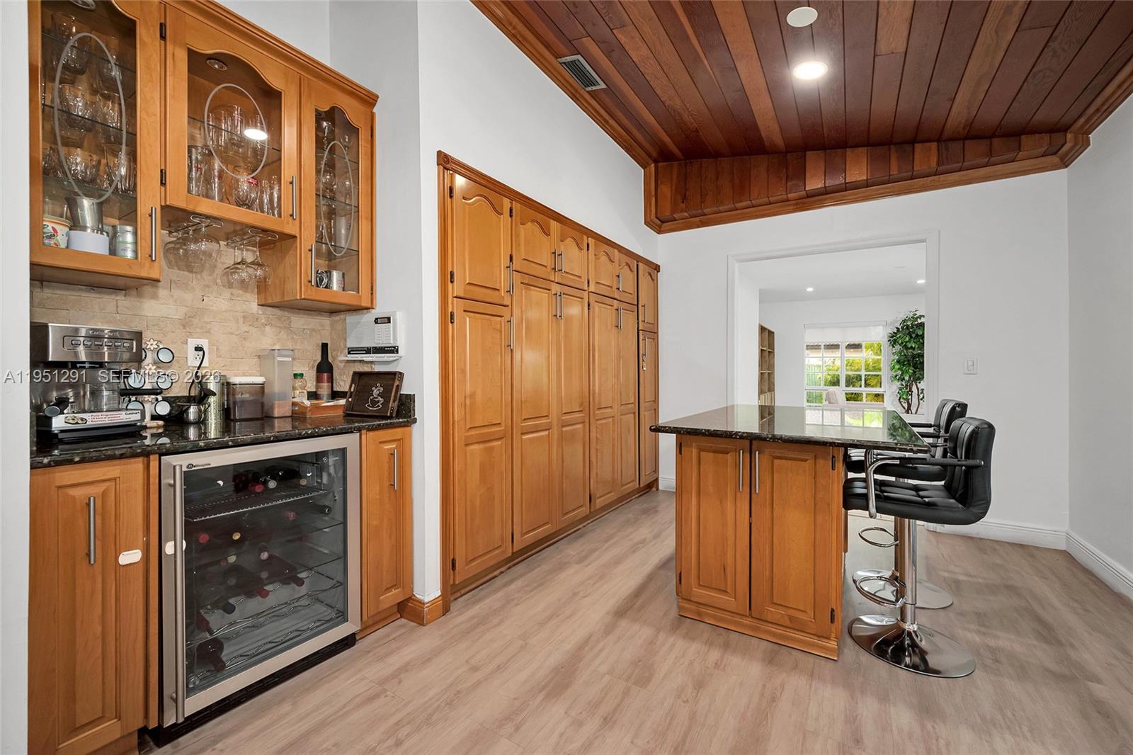 2701 Southwest 113th Avenue Miami, FL 33165 - Photo 11 of 36