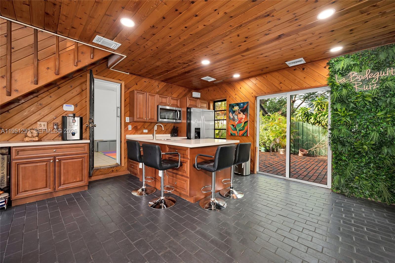 2701 Southwest 113th Avenue Miami, FL 33165 - Photo 15 of 36