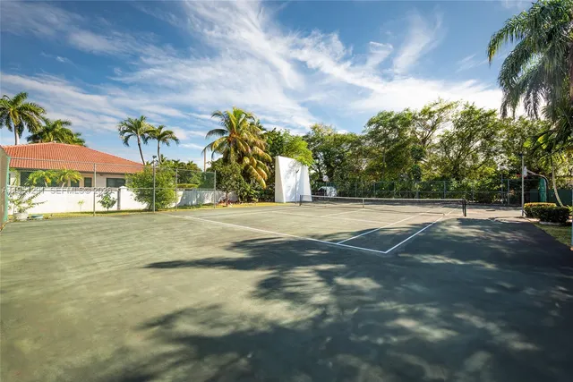 $2,400,000 | 2701 Southwest 113th Avenue, Miami, FL 33165