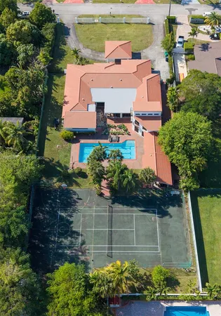 an aerial view of multiple house