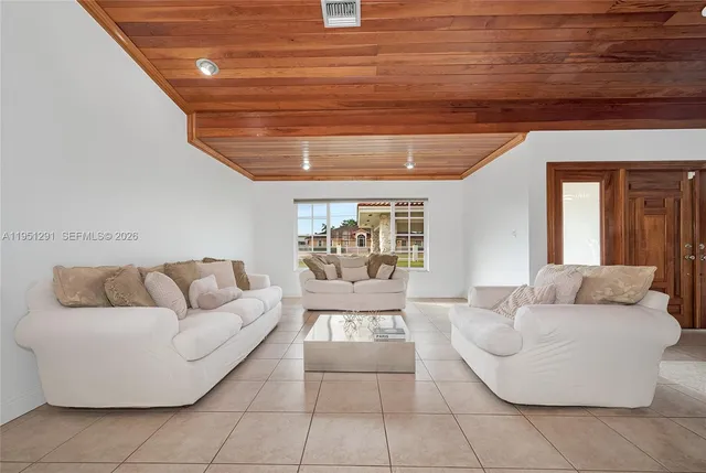 $2,400,000 | 2701 Southwest 113th Avenue, Miami, FL 33165