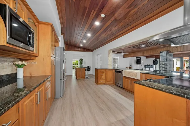 $2,400,000 | 2701 Southwest 113th Avenue, Miami, FL 33165