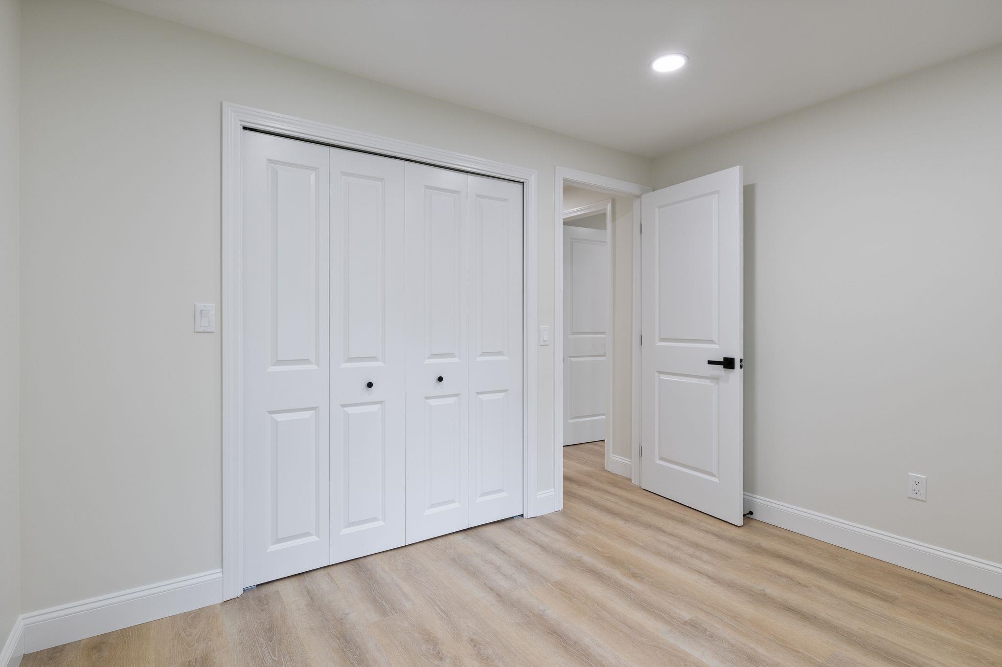 11 Bond Street Hudson, NH 03051 - Photo 21 of 55