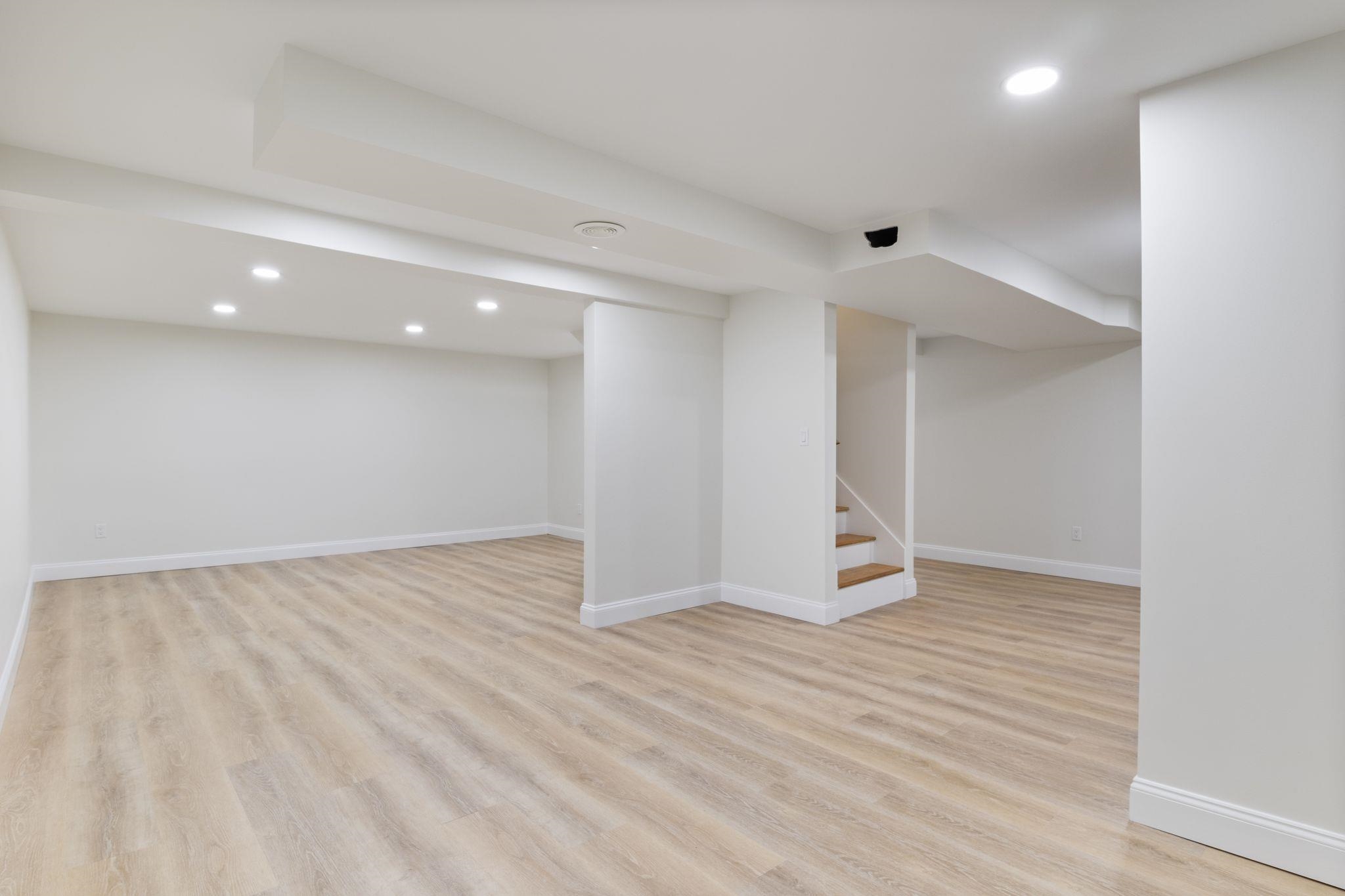 11 Bond Street Hudson, NH 03051 - Photo 31 of 55