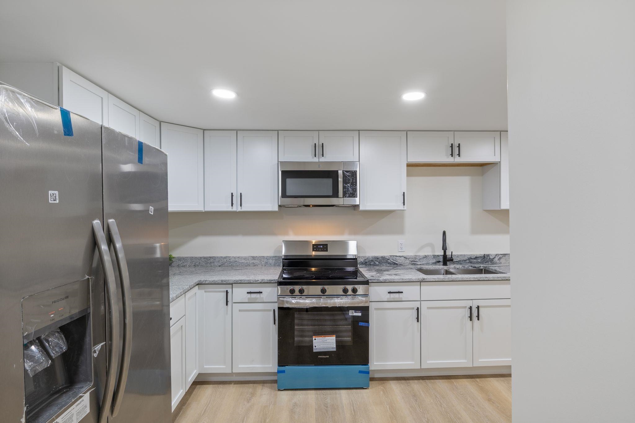 11 Bond Street Hudson, NH 03051 - Photo 39 of 55