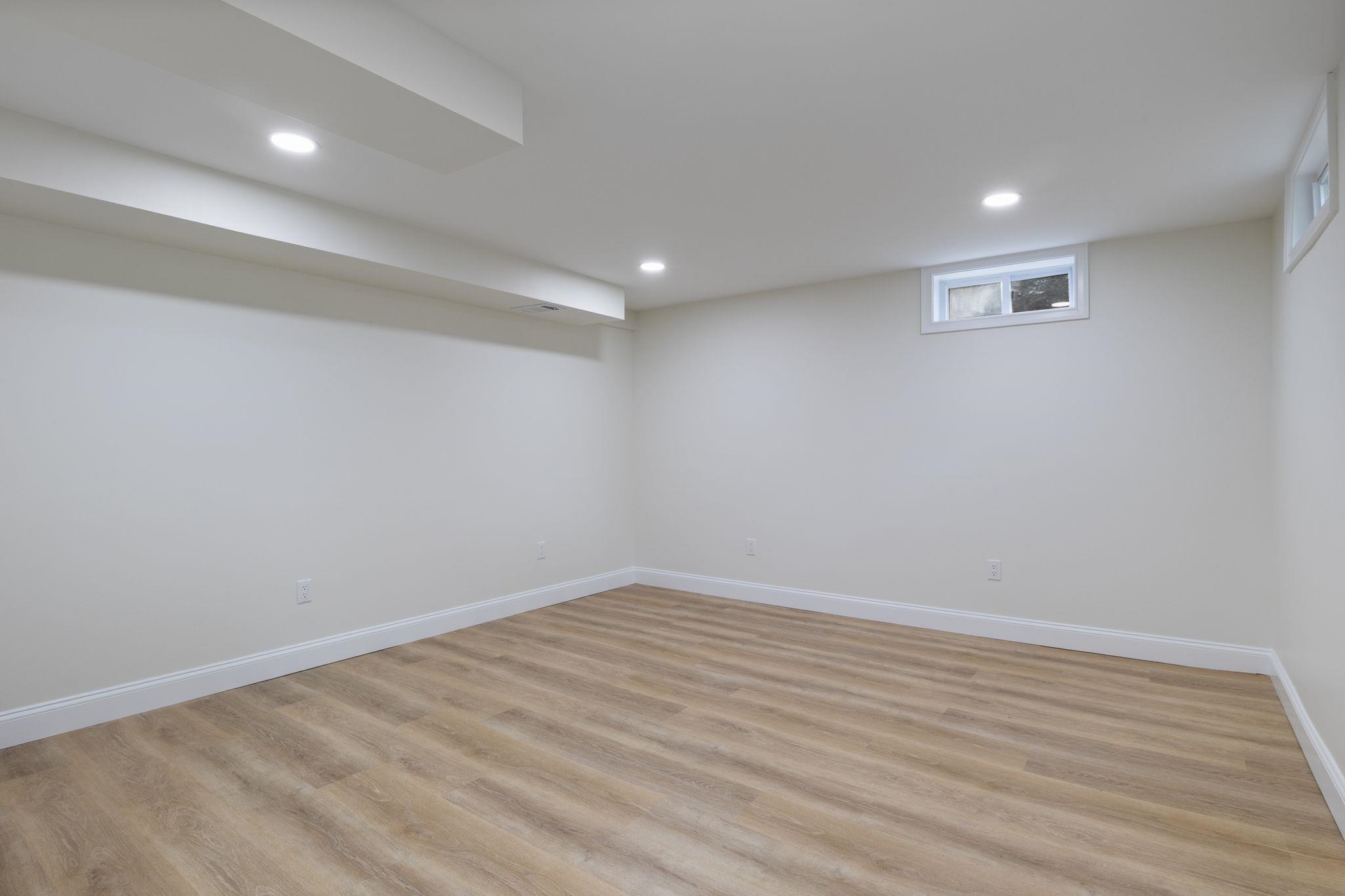 11 Bond Street Hudson, NH 03051 - Photo 44 of 55