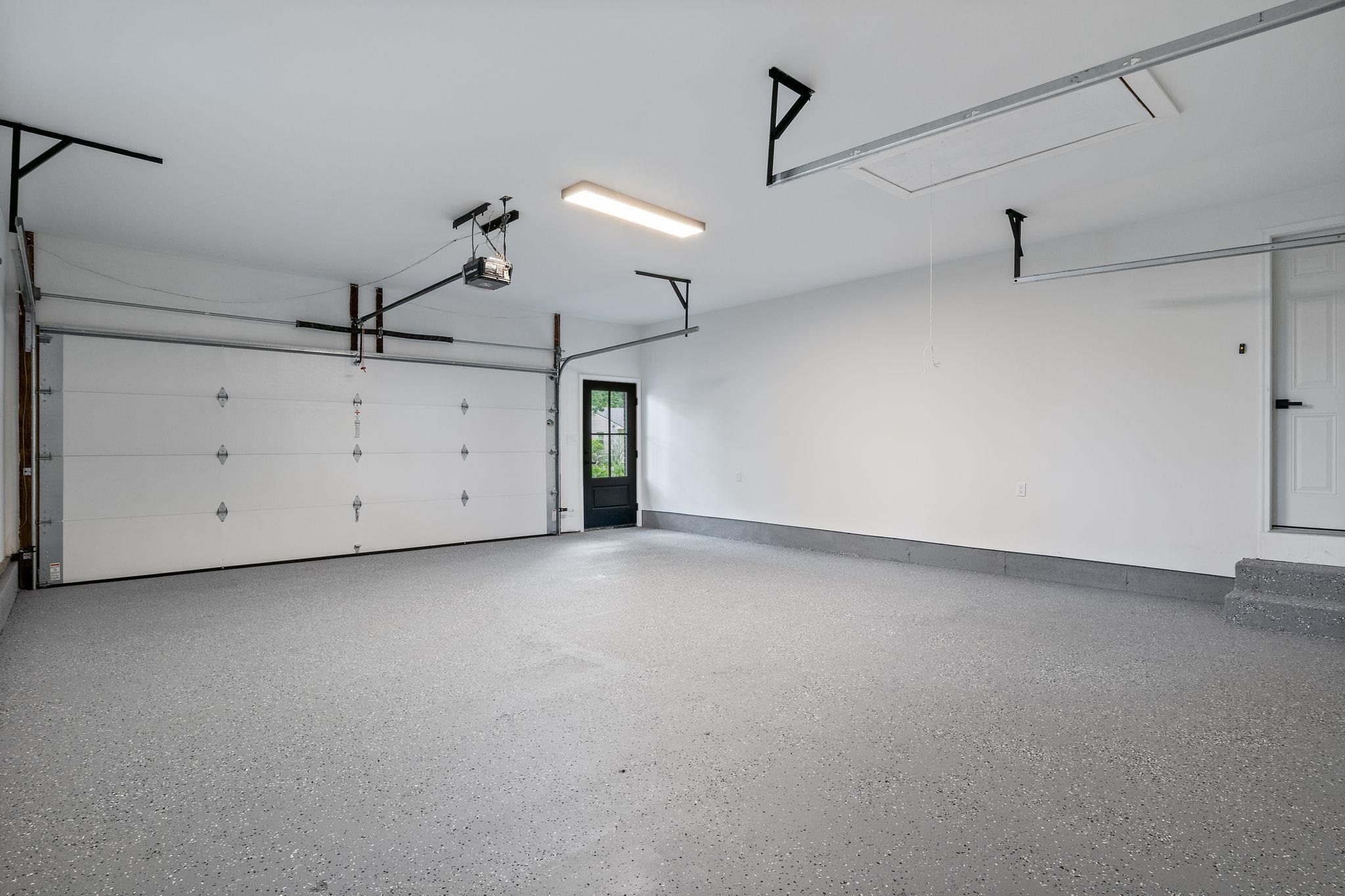 11 Bond Street Hudson, NH 03051 - Photo 46 of 55